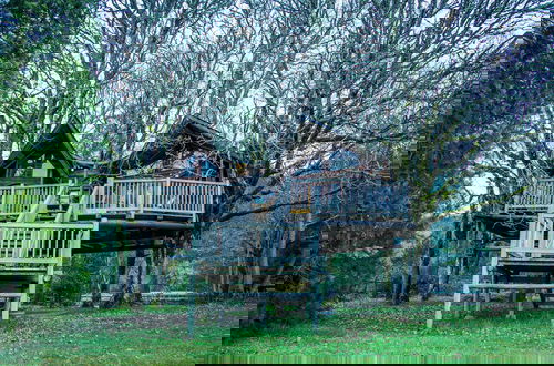 Photo 7 - Out 'N' About Treehouse Treesort