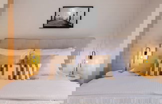 Foto 2 - Phaedrus Living Moschato City Flat