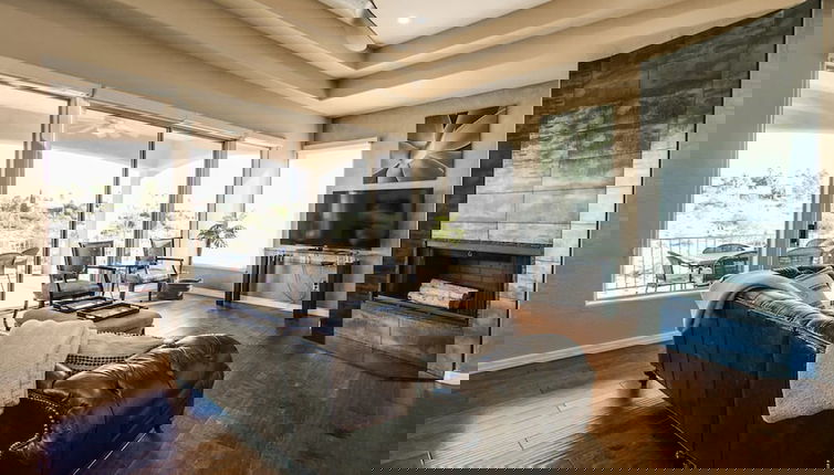Foto 1 - Fabulous 4-bdrm W/breathtaking Views & Pool!