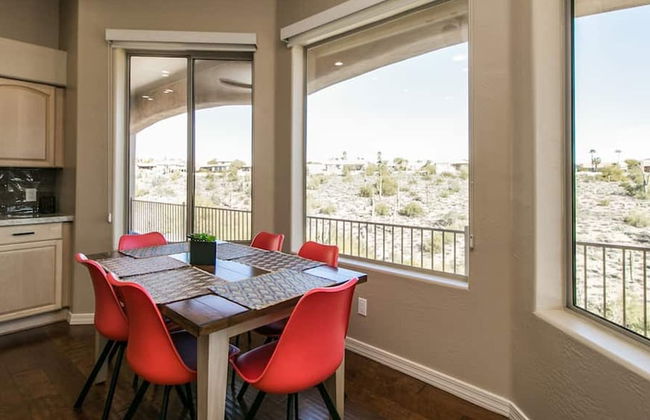 Fabulous 4-bdrm W/breathtaking Views & Pool! - Photo 20