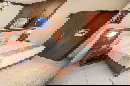 Photo 5 - Orans Suites 2