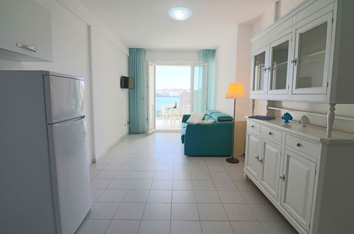 Foto 10 - Holiday Apartment With Air Conditioning And Panoramic Sea View; Pets Allowed