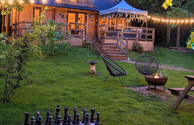 Owl Lodge With Hot Tub and Massage Treatments - Foto 29