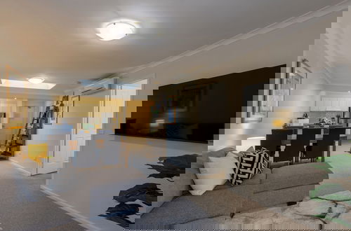 Photo 66 - Lifestyle Apartments at Ferntree