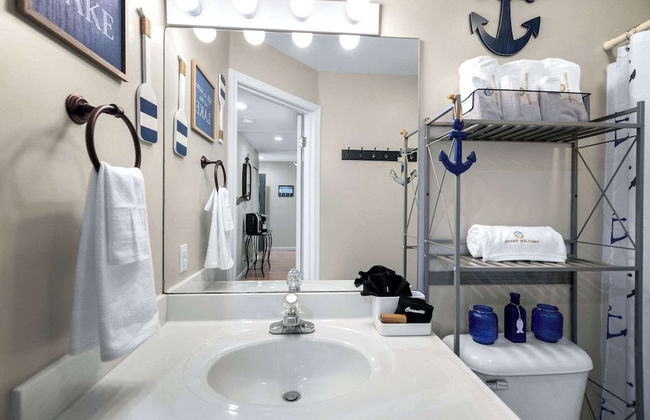 Family Lakefront Oasis Picture Perfect Retreat! - Foto 21