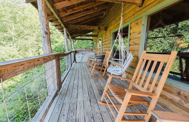 J Willy's Refuge 2 Bedroom Cabin by RedAwning - Foto 35