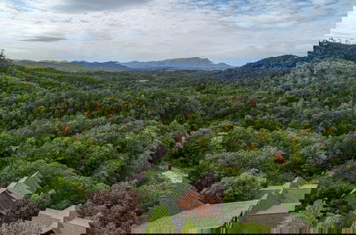 Foto 35 - An Amazing View - 4 Bedrooms, 3.5 Baths, Sleeps 10 Cabin by RedAwning