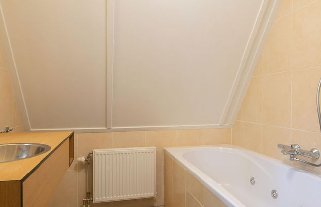 Restyled House With Three Bathrooms, Breda at 10km - Foto 11
