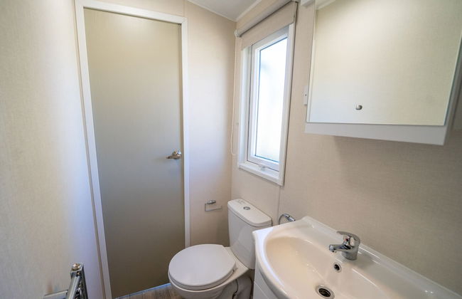 Well-maintained Chalet With Terrace - Photo 15