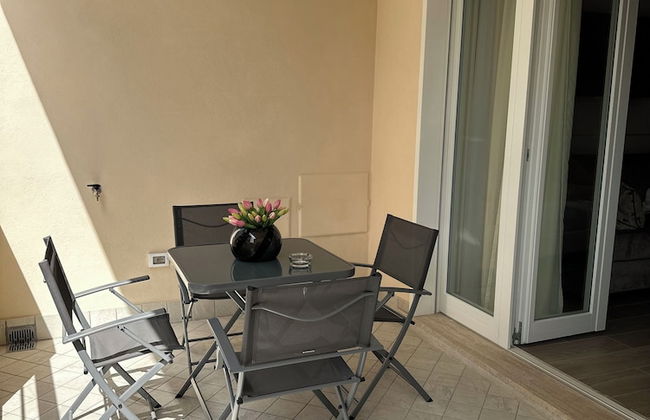 NLM Boutique Suites - Photo 45