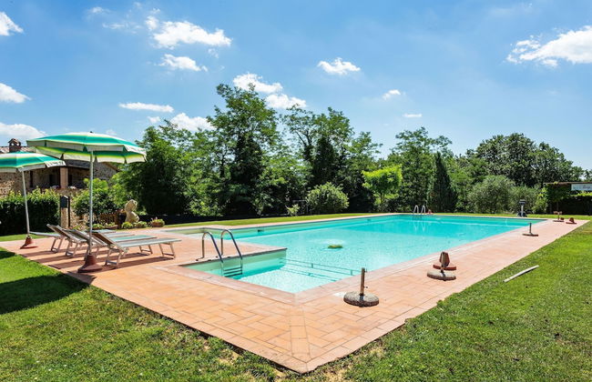 Apartment in Tuscany With Pool and Scenic Views - Foto 12
