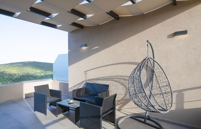 Serenity Suites Sea View 3 - Photo 38