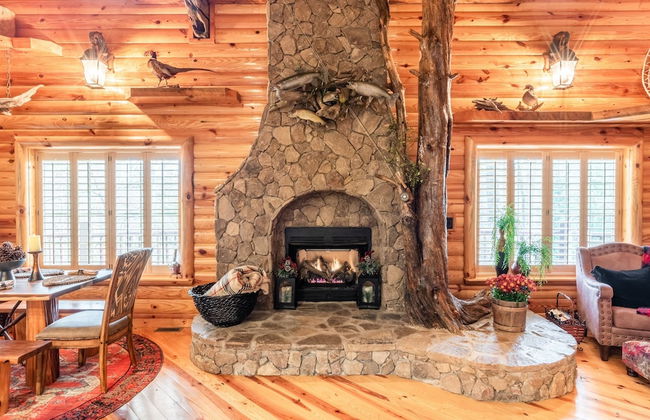 Iron Mountain Lodge 3 Bedroom Cabin by RedAwning - Photo 31