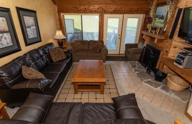 Seven Springs Sunridge 2 BR Condo, Mountain Views! by RedAwning - Photo 1