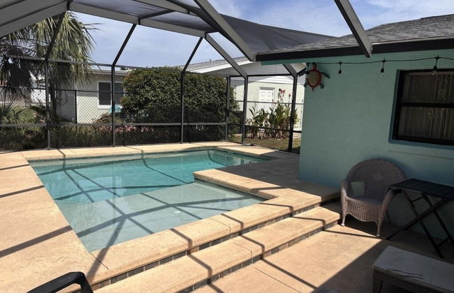Amazing Pet Friendly 3 Bed House - Heated Pool 3 Bedroom Home by RedAwning - Foto 27
