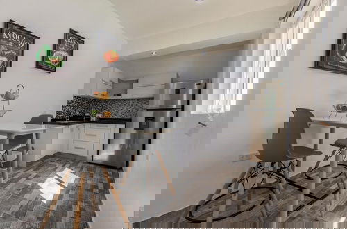 Foto 52 - NEW Modern Stylish 6BR 6BA Villa Near Palmbeach