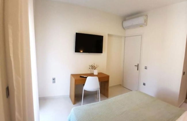White Dome Apartment I - Photo 12