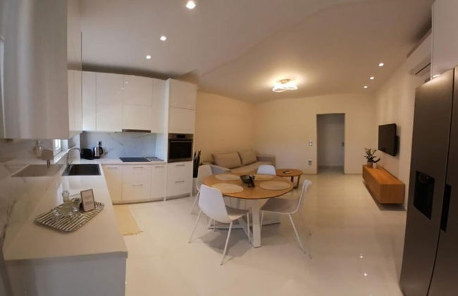 White Dome Apartment I - Photo 4
