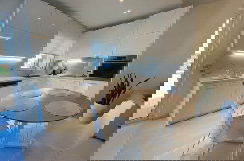 Foto 5 - White Dome Apartment I