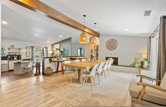 Spacious Family Home w Pool Hot Tub Large Yard - Foto 11