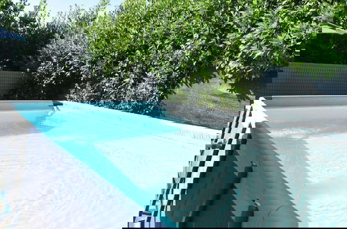 Foto 7 - Pretty Holiday Home Casa Luca With Above-ground Pool in Capezzano Pianore