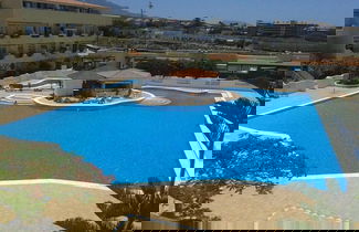 Foto 1 - Paraiso Beachfront Apartment With 2 Bedrooms