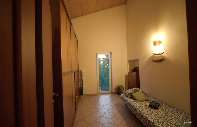 Dolce Casa - Charming Renovated Home With Modern Amenities and Antique Features - Photo 11