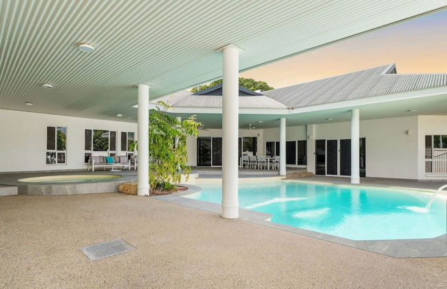 Majestic Manor Stylish Super Home Pool BBQ - Foto 16