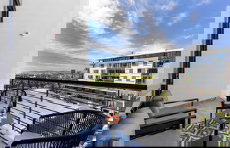 Foto 3 - Urban Palette - Modern Artistic Green Point Apt