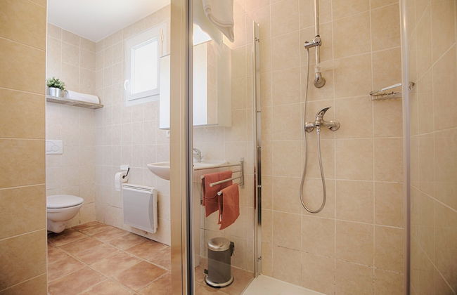 Lovely Villa in Joyeuse With Private Swimming Pool - Photo 76