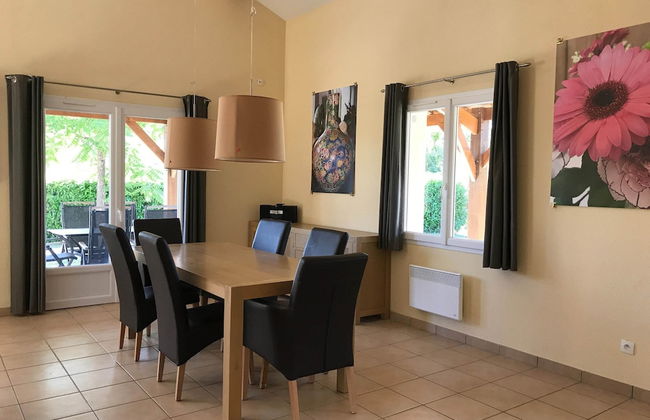 Villa in Les Forges With Golf & Pool Access - Photo 28