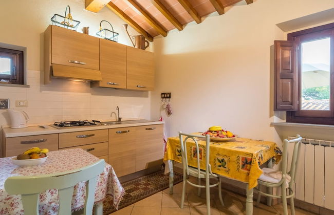Beautiful Cottage in Dicomano With Swimming Pool - Foto 22
