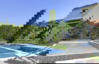Foto 1 - Holiday Home With Shared Pool in Malaucene