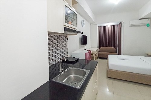 Foto 17 - Modern Look And Comfortable Studio Barsa City Apartment