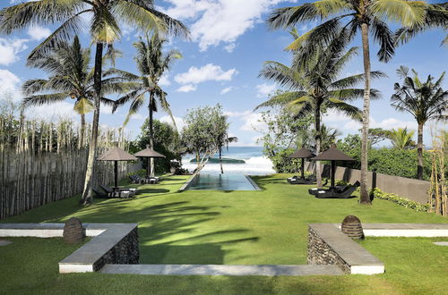 Photo 22 - Black Beach Villa