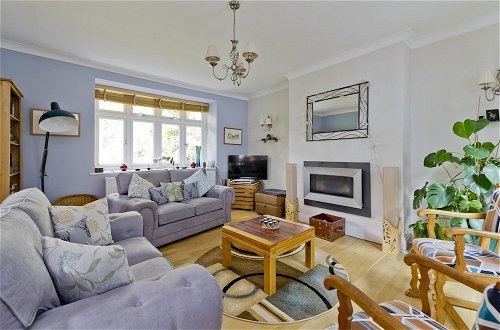 Photo 1 - Delightful Apartment in Prime Location Near Hampstead Heath by Underthedoormat