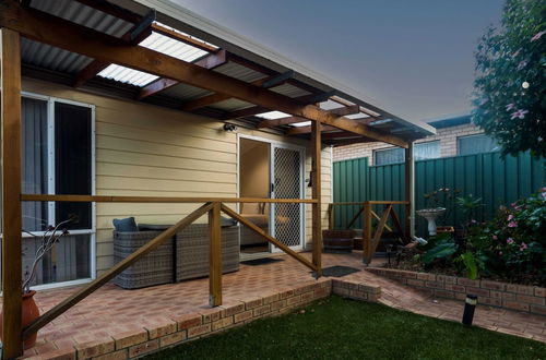 Photo 11 - Studio Granny Flat in Melville With Patio