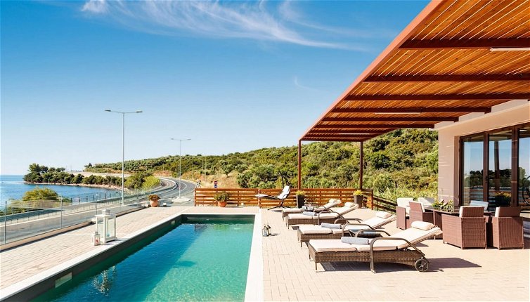 Foto 1 - Aurora Luxury Retreat - Beachfront Private Pool