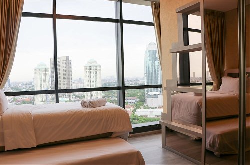 Photo 7 - Exclusive And Comfortable 3Br Sudirman Suites Apartment