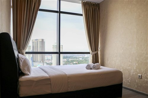 Photo 8 - Exclusive And Comfortable 3Br Sudirman Suites Apartment