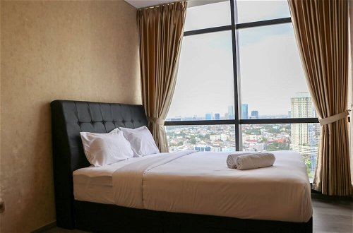 Photo 12 - Exclusive And Comfortable 3Br Sudirman Suites Apartment