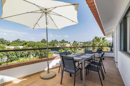 Photo 3 - Stylish 3 Bedroom Apartment in Vila Sol Resort