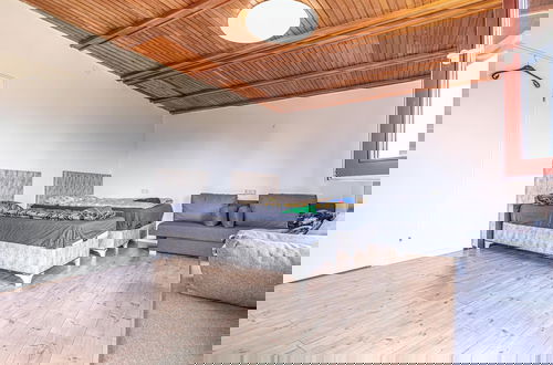 Foto 53 - Cozy House Terrace &Garden Sleeps 34