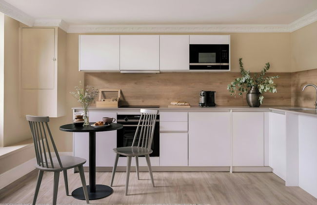 Sonder Royal Garden Apartments New Town - Foto 39