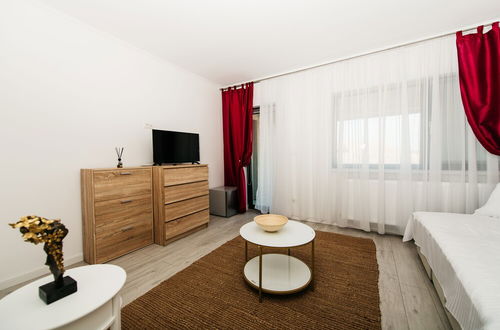 Photo 11 - EVRA APARTMENTS