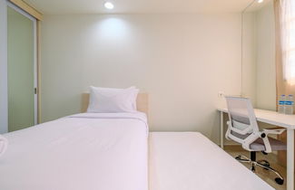 Photo 3 - Simply Look Studio At Evenciio Margonda Apartment