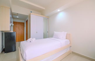 Photo 2 - Simply Look Studio At Evenciio Margonda Apartment