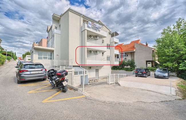 A1-luxury apt w big Balcony, 4 min Walk to Beach - Photo 34
