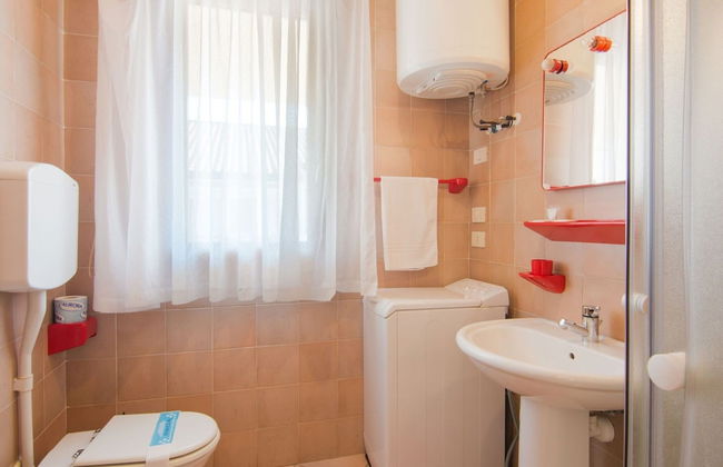 Cozy Holiday Home in Rosolina near Sea Beach - Foto 9