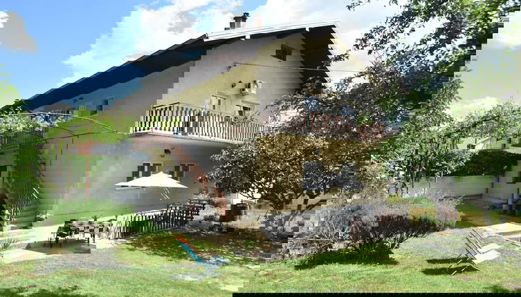 Foto 1 - Apartment in Knin With Garden